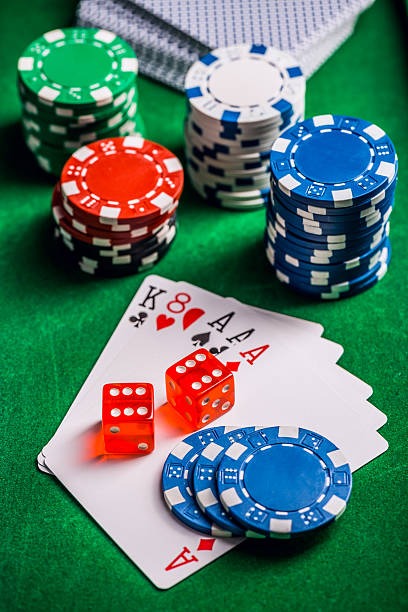 Live roulette table at imperial88 with multi-camera feed showing dealer and wheel