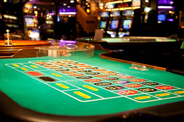 Roulette result display showing winning number and payout